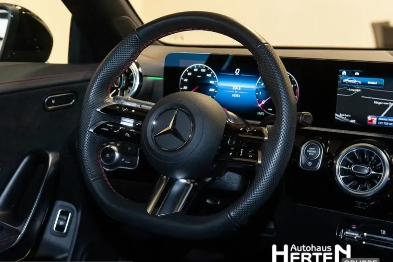 Mercedes-Benz CLA 200 (Clasa CLA) din 2025 cu 10.247 km - oferta MER208210 - foto 7