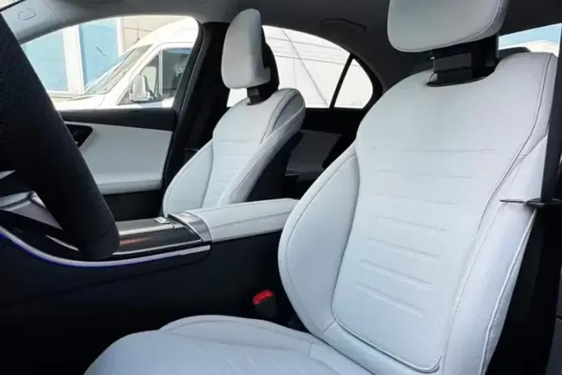 Mercedes-Benz C 200 (Clasa C) din 2026 cu 3 km - oferta MER208212 - foto 6