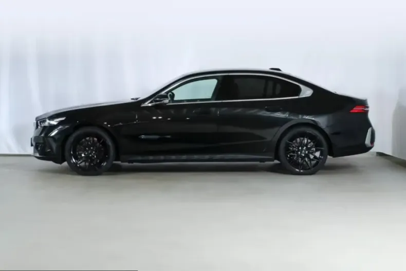 BMW 520 (Seria 5) din 2024 cu 42.700 km - oferta BMW208219 - foto 4