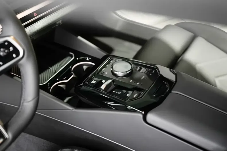 BMW 520 (Seria 5) din 2025 cu 11.855 km - oferta BMW208222 - foto 15