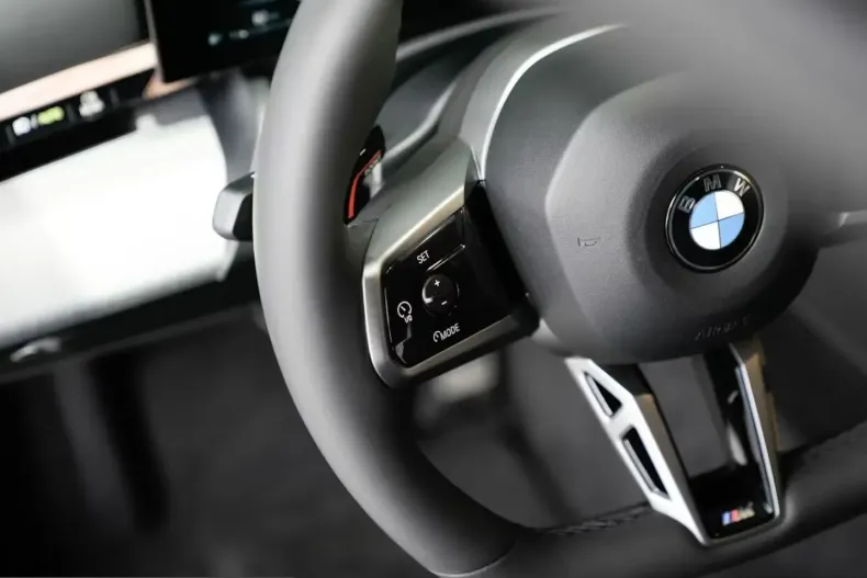 BMW 520 (Seria 5) din 2025 cu 11.855 km - oferta BMW208222 - foto 16