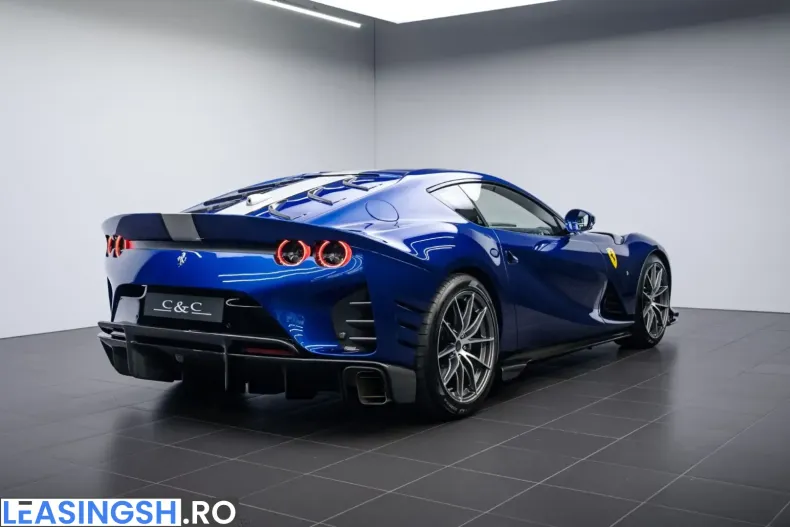 Ferrari 812 din 2023 cu 1.250 km - oferta FER208229 - foto 3