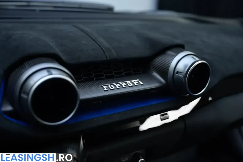 Ferrari 812 din 2023 cu 1.250 km - oferta FER208229 - foto 33