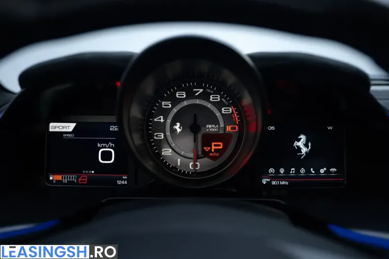 Ferrari 812 din 2023 cu 1.250 km - oferta FER208229 - foto 39