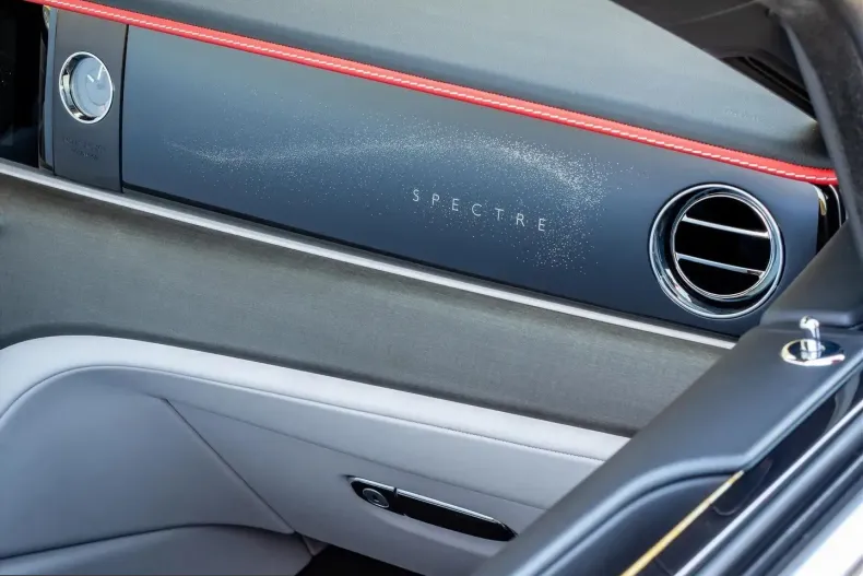 Rolls-Royce Spectre din 2024 cu 13.287 km - oferta ROL208230 - foto 13