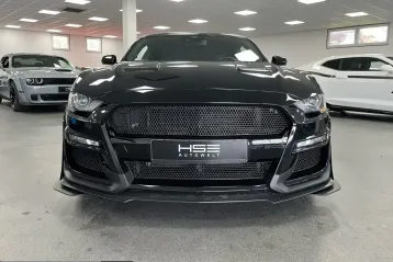 Ford Mustang din 2023 - oferta FOR208231