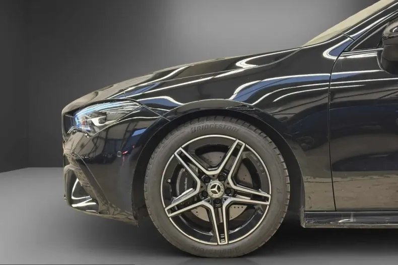 Mercedes-Benz CLA 200 (Clasa CLA) din 2024 cu 24.027 km - oferta MER208234 - foto 4