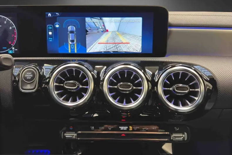 Mercedes-Benz CLA 200 (Clasa CLA) din 2024 cu 24.027 km - oferta MER208234 - foto 14