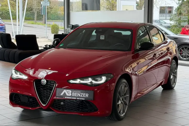 Alfa Romeo Giulia din 2023 cu 8.800 km - oferta ALF208235 - foto 4
