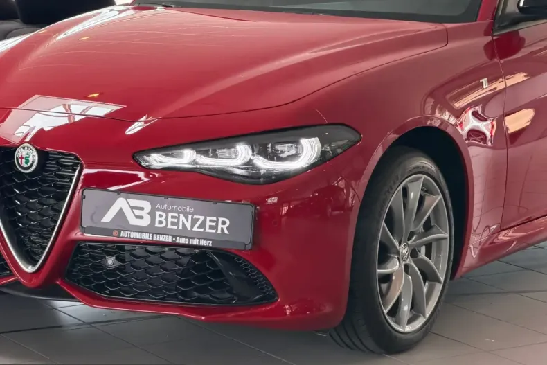 Alfa Romeo Giulia din 2023 cu 8.800 km - oferta ALF208235 - foto 5