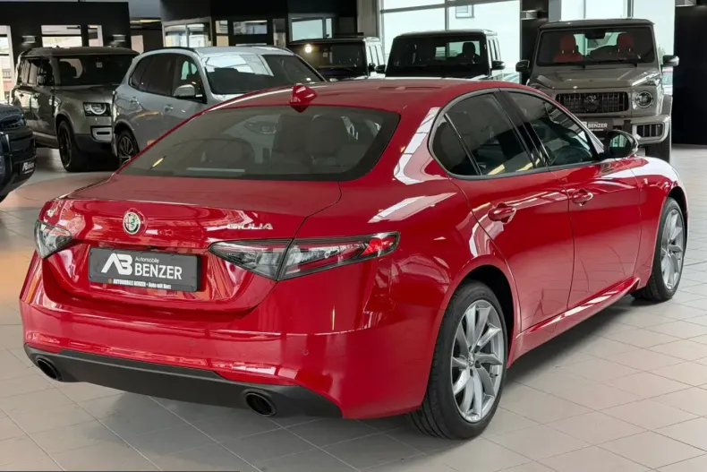Alfa Romeo Giulia din 2023 cu 8.800 km - oferta ALF208235 - foto 7