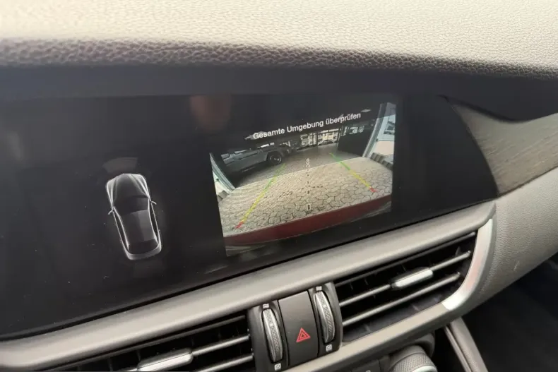 Alfa Romeo Giulia din 2023 cu 8.800 km - oferta ALF208235 - foto 27