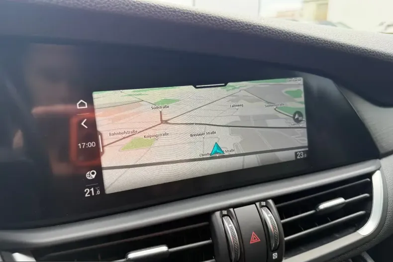 Alfa Romeo Giulia din 2023 cu 8.800 km - oferta ALF208235 - foto 30