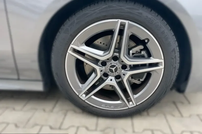 Mercedes-Benz CLA 200 (Clasa CLA) din 2025 cu 2.819 km - oferta MER208236 - foto 7