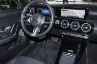 Mercedes-Benz CLA 200 (Clasa CLA) din 2024 cu 11.531 km - oferta MER208239 - foto 5