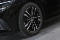 Mercedes-Benz CLA 200 (Clasa CLA) din 2024 cu 11.531 km - oferta MER208239 - foto 6