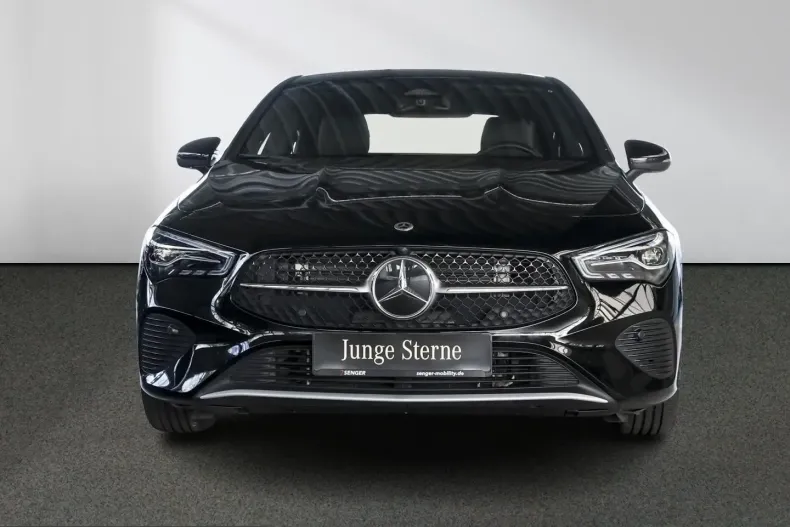 Mercedes-Benz CLA 200 (Clasa CLA) din 2025 cu 14.016 km - oferta MER208241 - foto 1