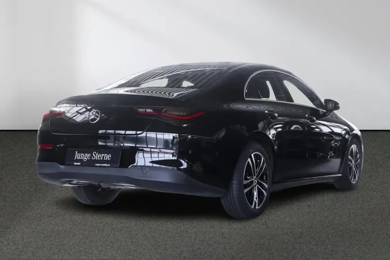 Mercedes-Benz CLA 200 (Clasa CLA) din 2025 cu 14.016 km - oferta MER208241 - foto 3