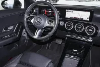 Mercedes-Benz CLA 200 (Clasa CLA) din 2025 cu 14.016 km - oferta MER208241 - foto 6