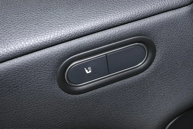 Mercedes-Benz CLA 200 (Clasa CLA) din 2025 cu 14.016 km - oferta MER208241 - foto 8