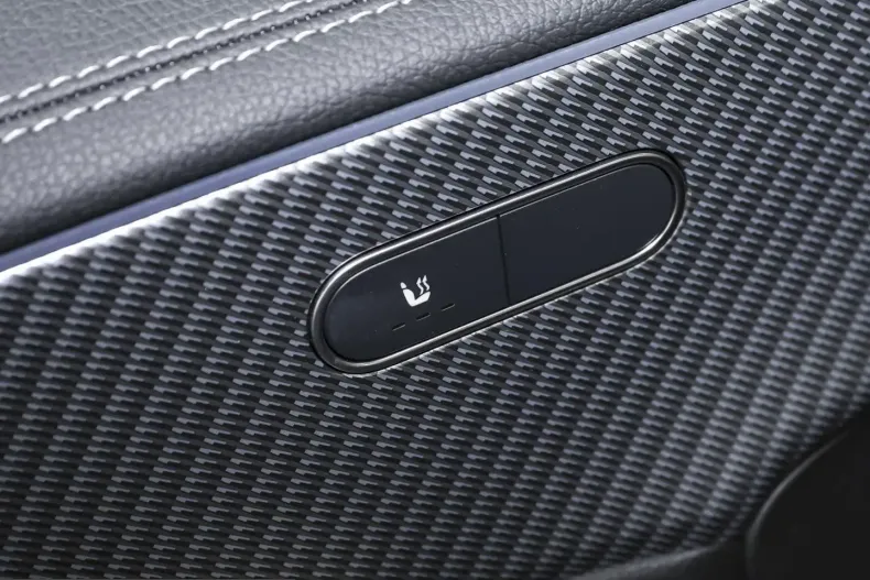 Mercedes-Benz CLA 200 (Clasa CLA) din 2025 cu 11.994 km - oferta MER208242 - foto 7