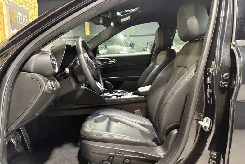 Alfa Romeo Giulia din 2023 cu 18.500 km - oferta ALF208243 - foto 16