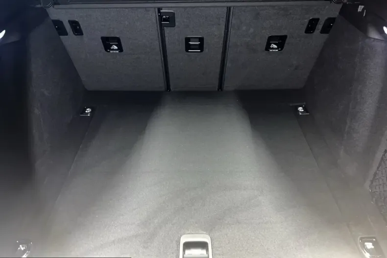 Porsche Macan din 2022 cu 27.600 km - oferta POR208244 - foto 23