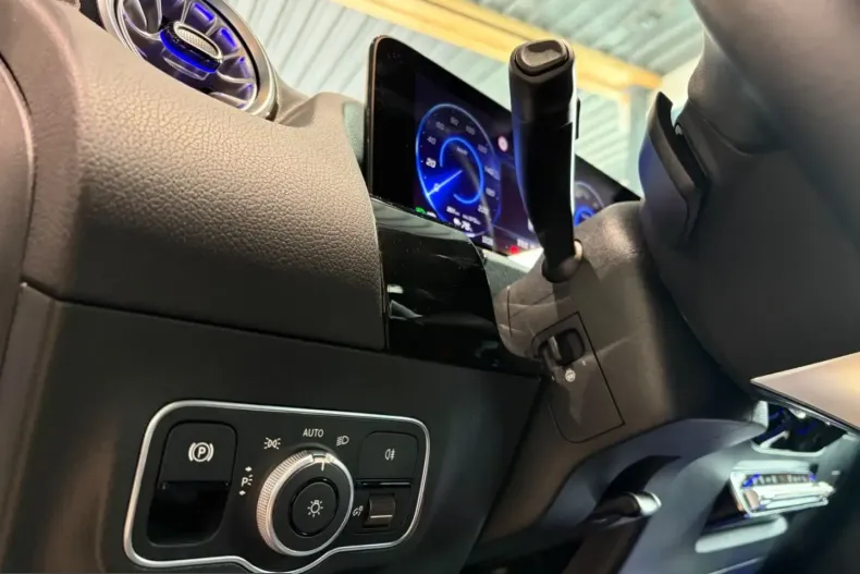 Mercedes-Benz EQA din 2025 cu 8.849 km - oferta MER208246 - foto 16