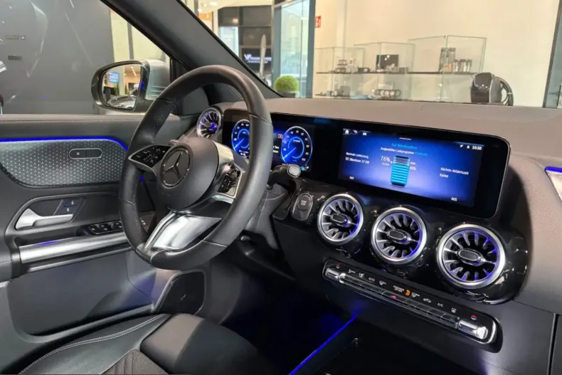 Mercedes-Benz EQA din 2025 cu 8.849 km - oferta MER208246 - foto 23