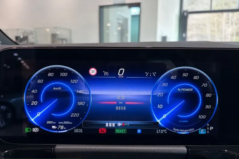 Mercedes-Benz EQA din 2025 cu 8.849 km - oferta MER208246 - foto 33