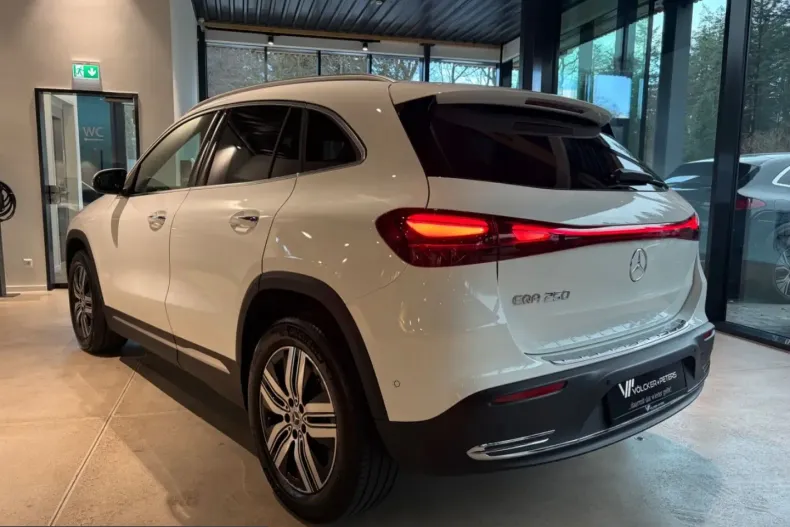 Mercedes-Benz EQA din 2025 cu 13.790 km - oferta MER208247 - foto 7