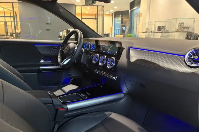 Mercedes-Benz EQA din 2025 cu 13.790 km - oferta MER208247 - foto 23