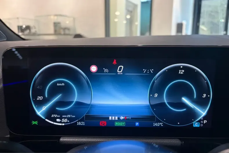 Mercedes-Benz EQA din 2025 cu 13.790 km - oferta MER208247 - foto 32