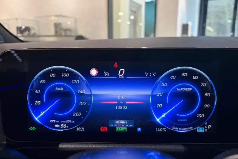 Mercedes-Benz EQA din 2025 cu 13.790 km - oferta MER208247 - foto 34