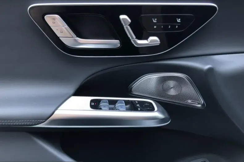 Mercedes-Benz E 53 AMG (Clasa E) din 2025 cu 14.941 km - oferta MER208254 - foto 14