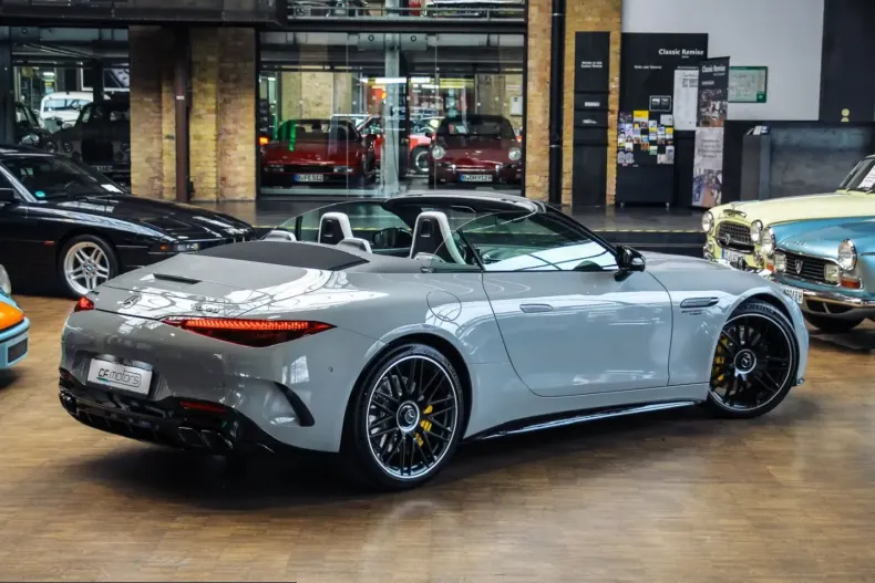 Mercedes-Benz SL 63 AMG (Clasa SL) din 2024 cu 3.900 km - oferta MER208257 - foto 4