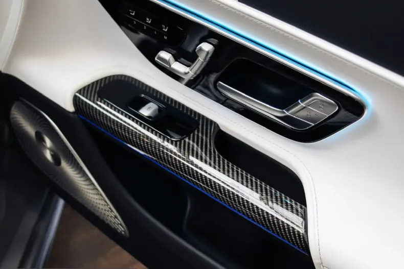 Mercedes-Benz SL 63 AMG (Clasa SL) din 2024 cu 3.900 km - oferta MER208257 - foto 8