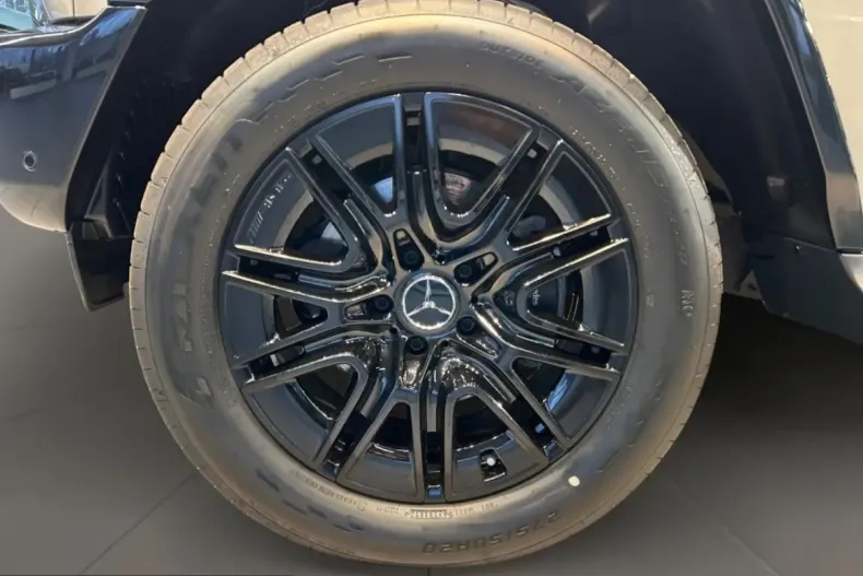 Mercedes-Benz G 450 (Clasa G) din 2024 cu 22.434 km - oferta MER208261 - foto 9