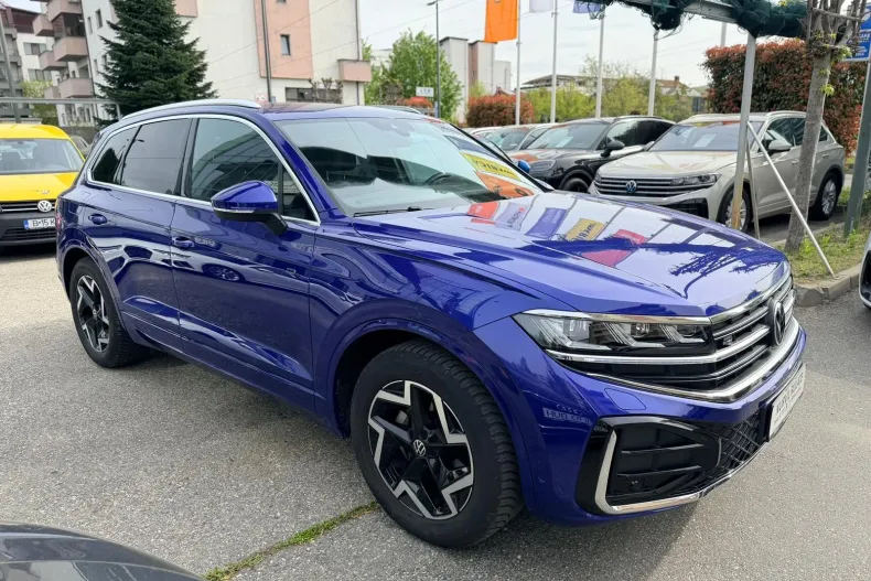Volkswagen Touareg din 2025 cu 25.000 km - oferta VOL208266 - foto 1