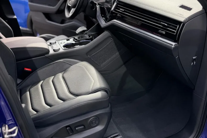 Volkswagen Touareg din 2025 cu 25.000 km - oferta VOL208266 - foto 6