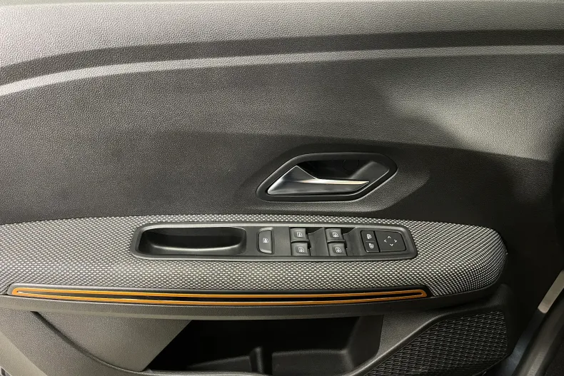 Dacia Sandero Stepway din 2023 cu 27.426 km - oferta DAC208272 - foto 19