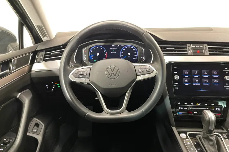 Volkswagen Passat din 2021 cu 67.451 km - oferta VOL208276 - foto 6