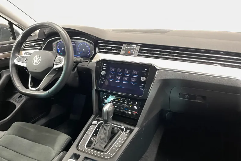 Volkswagen Passat din 2021 cu 67.451 km - oferta VOL208276 - foto 8