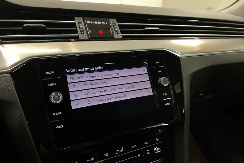 Volkswagen Passat din 2021 cu 67.451 km - oferta VOL208276 - foto 18