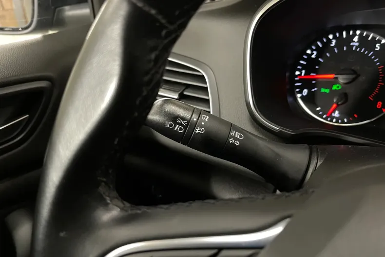 Renault Megane din 2021 cu 49.985 km - oferta REN208285 - foto 22