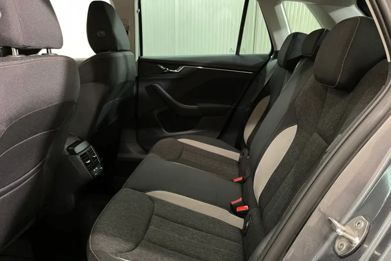 Skoda Kamiq din 2022 cu 71.530 km - oferta SKO208287 - foto 11