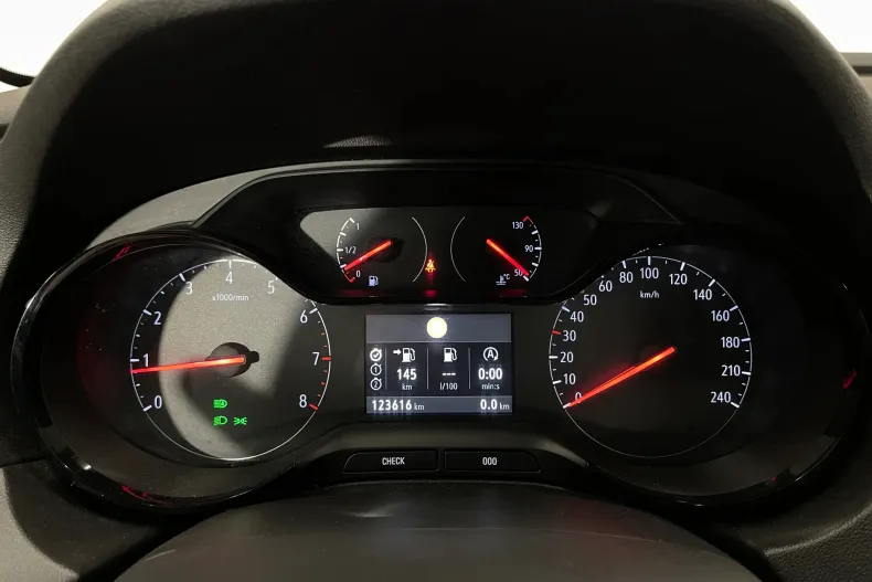 Opel Grandland (X) din 2021 cu 123.616 km - oferta OPE208290 - foto 24