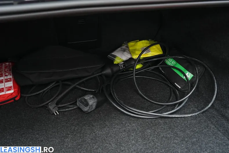 Volvo S60 din 2021 cu 93.000 km - oferta VOL208307 - foto 40