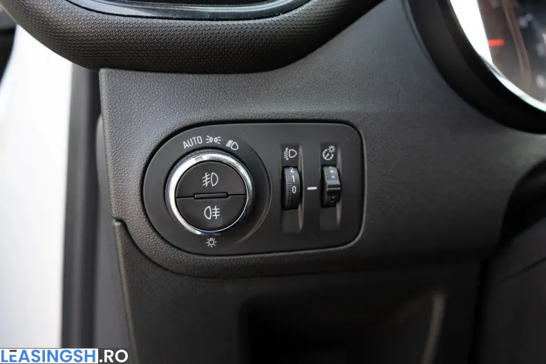 Opel Crossland din 2023 cu 87.922 km - oferta OPE208310 - foto 19