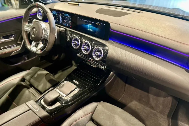 Mercedes-Benz CLA 45 AMG (Clasa CLA) din 2020 cu 80.538 km - oferta MER208313 - foto 23